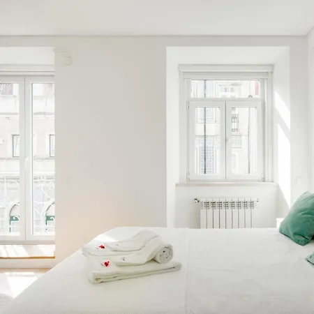 アパート Spacious Modern Flat In The Estrela District With Parking