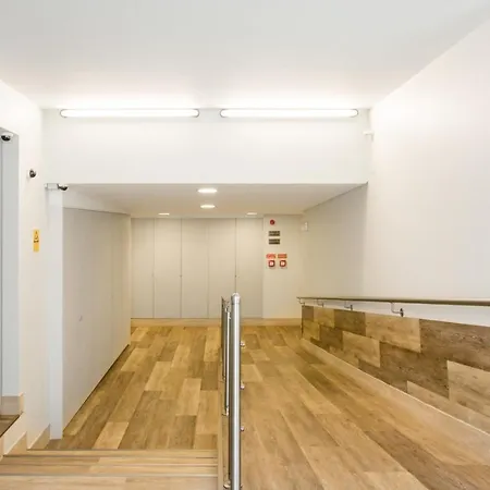 アパート Spacious Modern Flat In The Estrela District With Parking *
