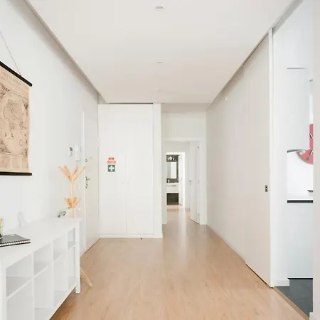 Spacious Modern Flat In The Estrela District With Parking Apartamento *