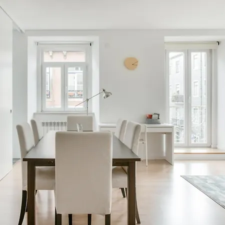 Apartamento Spacious Modern Flat In The Estrela District With Parking Lisboa